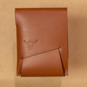 Majestic Tan Trifold Tucker