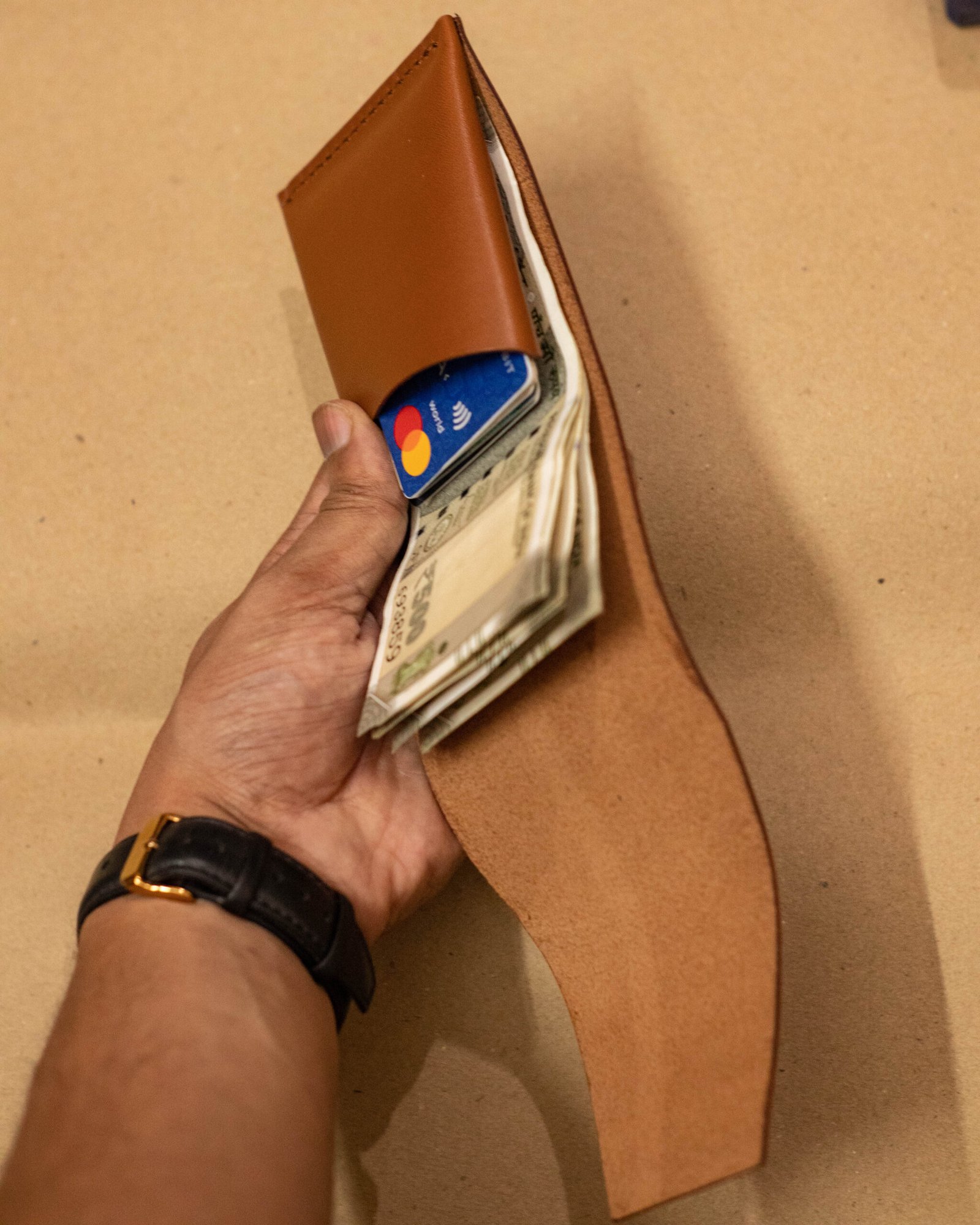 Majestic Tan Trifold Tucker - Image 5